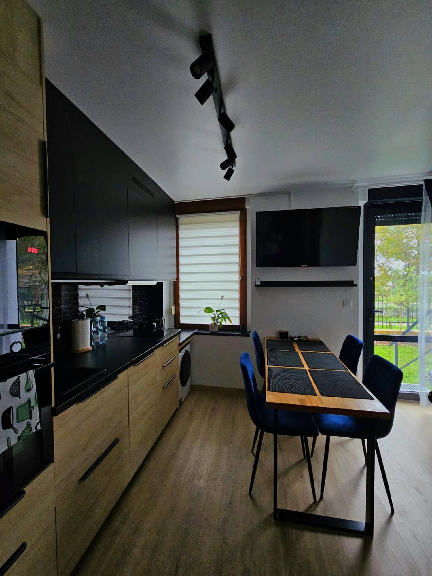 Apartament Radiostacja III Z Ogrodkiem, Parking Free Gliwice Dış mekan fotoğraf